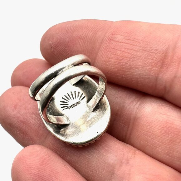 Hallmarked Native American Shell Ring Sterling Silver Size 4.5 - Picture 4 of 6